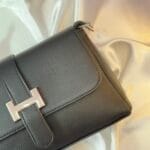 کیف زنانه مجلسی مدل پاسپورتی کد : 2430